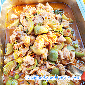 อาหารถวายพระ-ดินแดง-วัดพรหมวงศาราม